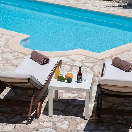 Kandia Villa *