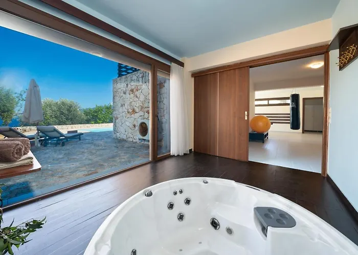 Kandia I * Agia Efimia